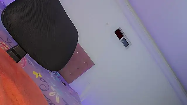 Pokazy przed kamerką – sexy_yesica