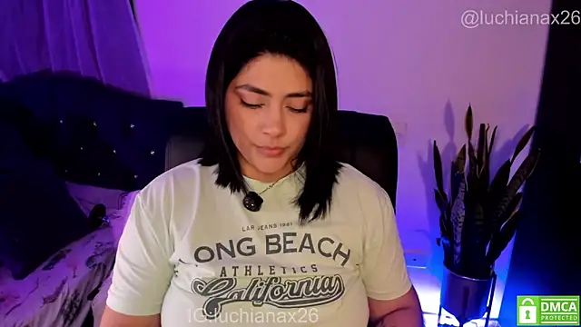 lucy26_ Chat XXX live