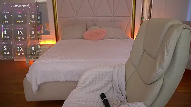 MirielleNymph Chat XXX in diretta