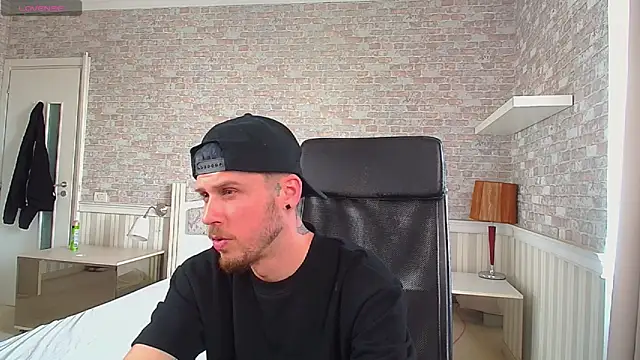JonahShaw – Naživo XXX chat