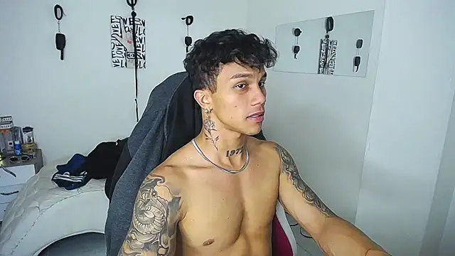 Chat XXX Live Leonard_Price
