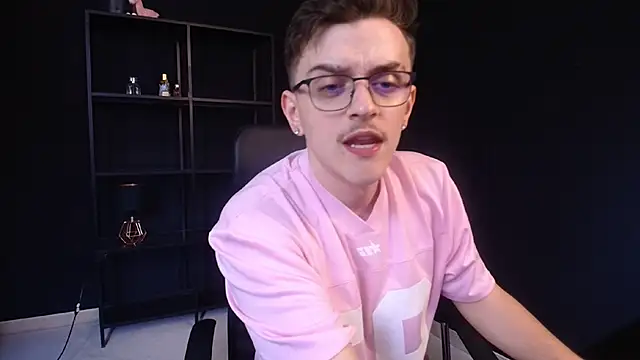 FelixStarkk 现场XXX聊天