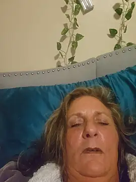 SultrySummer68 Show Webcam