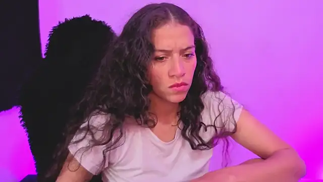 daniela_rivasthlのライブXXXチャット