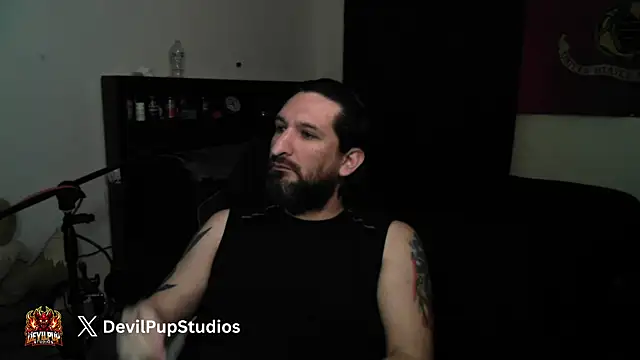 Chatroom XXX en direct de DevilPup75_