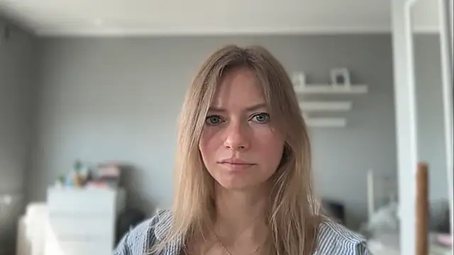 MillieShow Chat XXX live