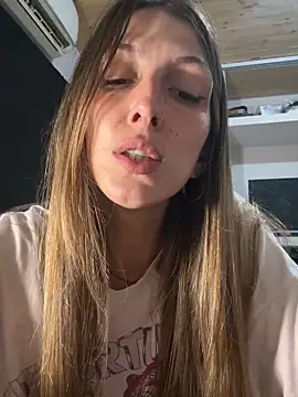 Chatroom XXX en direct de Irisdollbabe