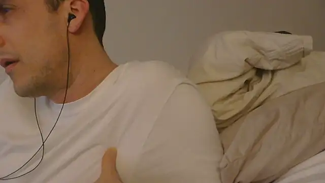 BetaGuy25's Webcam Show