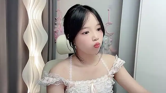 Yanys521 Live XXX-Chat