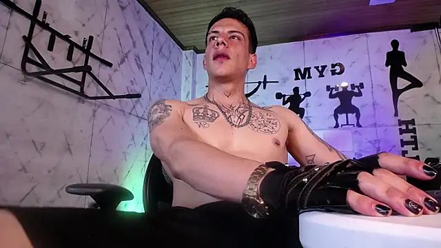Czat XXX na żywo – Dustin_Sonne