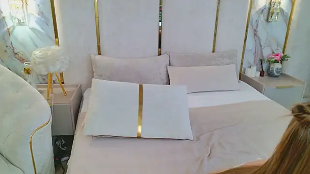 دردشة Lili_Lohan الجنسية المباشرة