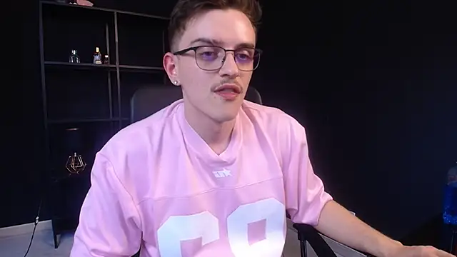 FelixStarkk 在線直播表演