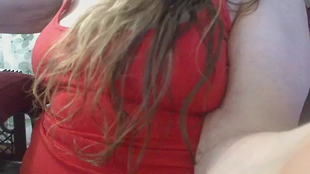 Ireallysquirt 现场XXX聊天