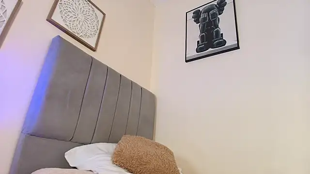 mary_cute9 élő XXX-chatje