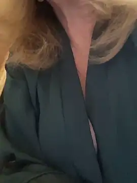 Irina2909@xh's Live XXX Chat