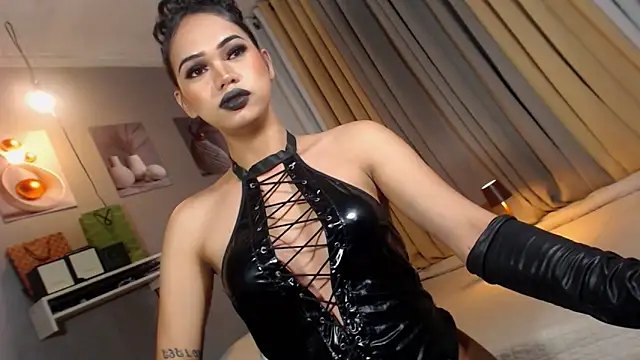 Lexi_ThunderFuck: διαδικτυακό σόου στην κάμερα