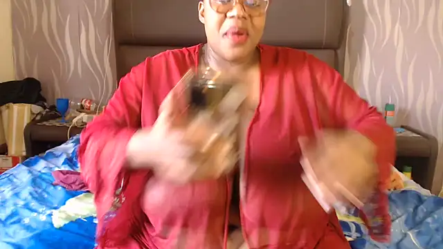 Онлайн чат XXX BoobsQueen46K