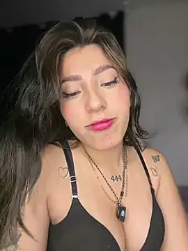 _QaraH 라이브 XXX 채팅