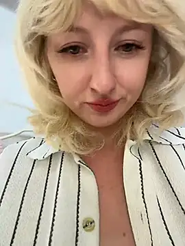 RonnieKiss élő XXX-chatje