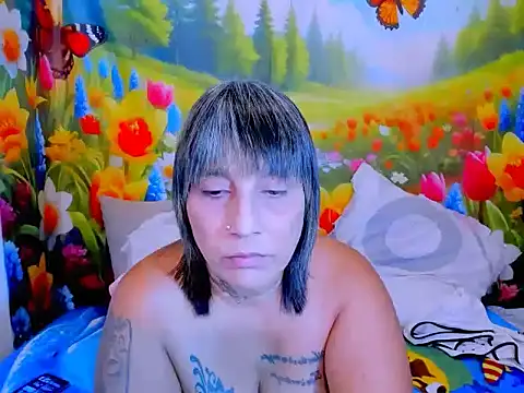 indianroxyn Live XXX chat
