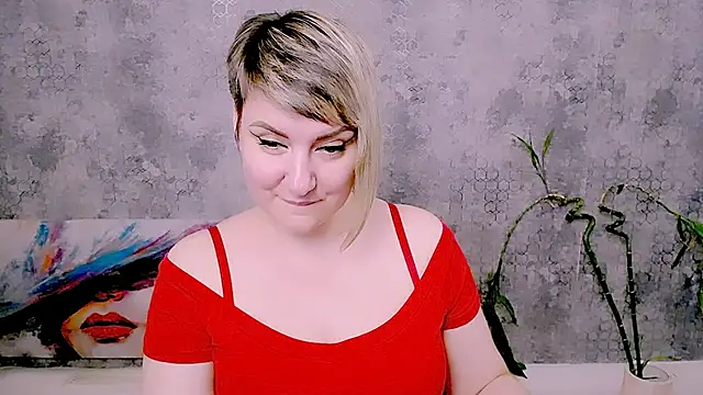 Djullia Live XXX-chat