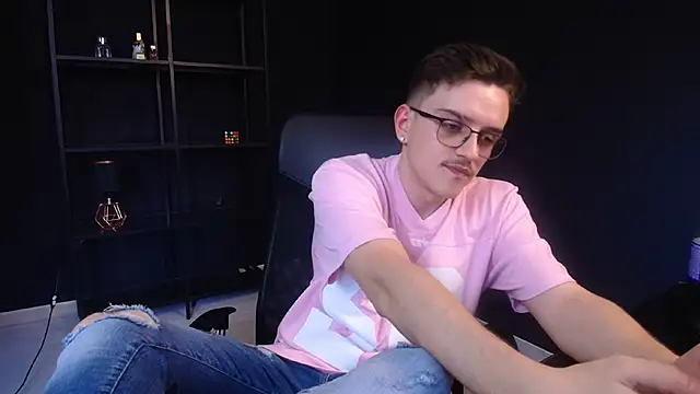 FelixStarkk 网络视讯表演