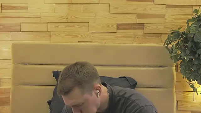 EthanPinkman Show Webcam