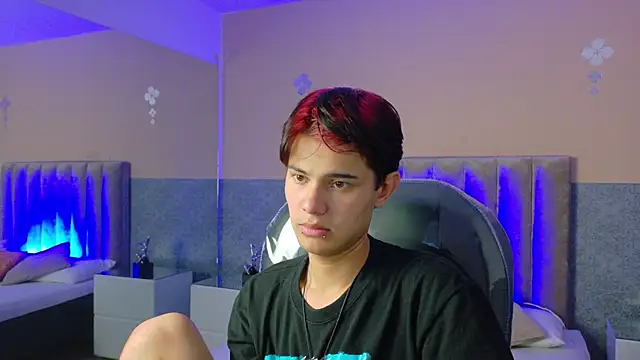 Derek_Sinn Adlı Modelin Web Kamerası Şovu