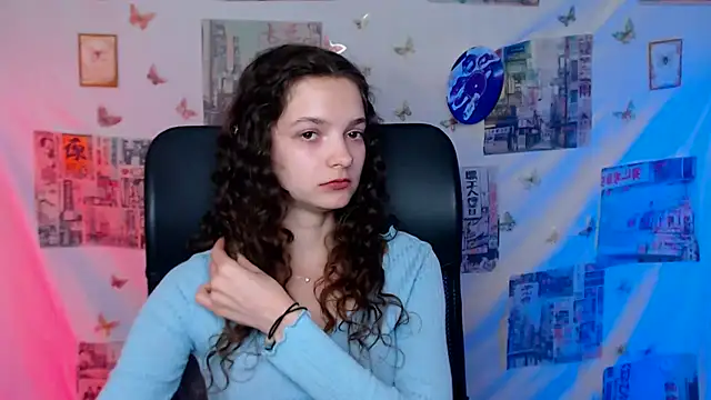 _SusieSu_ Adlı Modelin Canlı XXX Sohbeti
