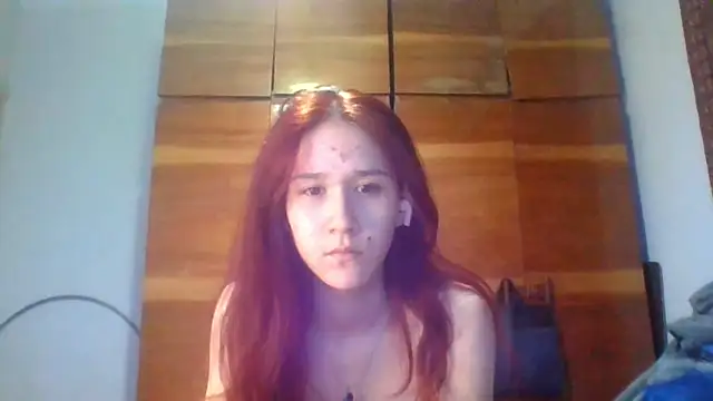 NickiKisinger live XXX chat