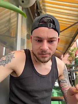Show de inkeddenis na webcam