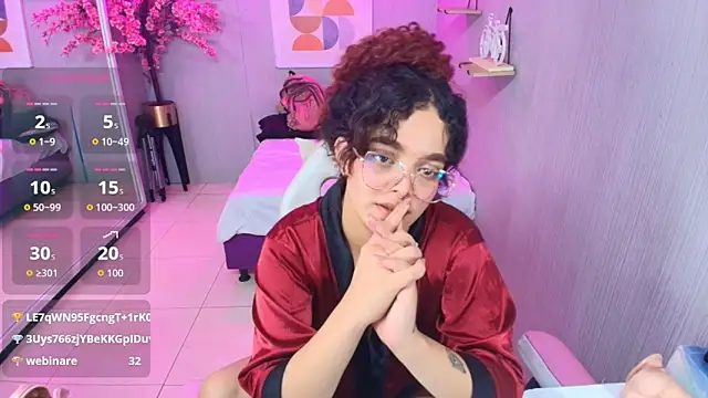 Czat XXX na żywo – Maggy_t18
