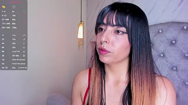 XXX chat uživo modela Alice_Laurentt