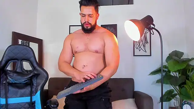 Show modela Justin_kingX7 na web-kameri
