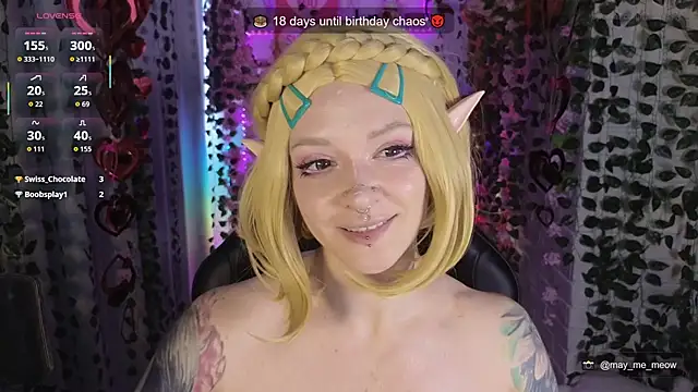 Mee-Meow live XXX chat