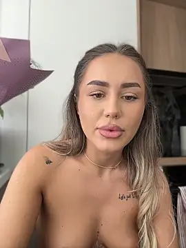Chatroom XXX en direct de BarbieDoll13