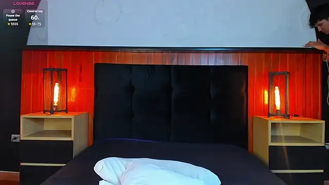 Show Webcam de Leo_Savage_