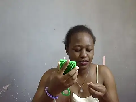 Petite_Ebony10 Chat XXX in diretta