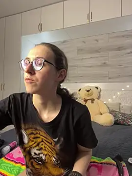 MartiniiSelennan Live chat-huone