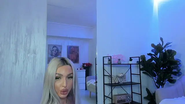 ArianaXO_'s Live XXX Chat