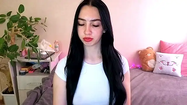 WildKittenX_'s Live XXX Chat
