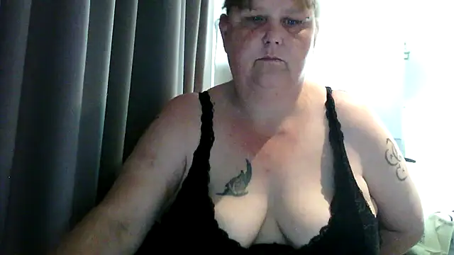 Sylviastar46 webcam show