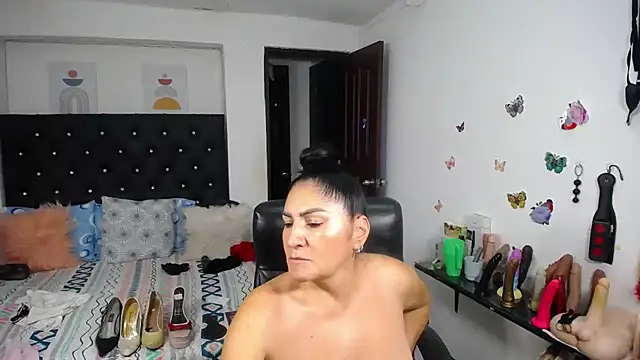 دردشة mature_bigboobs10 الجنسية المباشرة