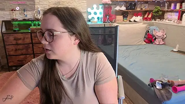 Kimberly-Caprice Live XXX-Chat