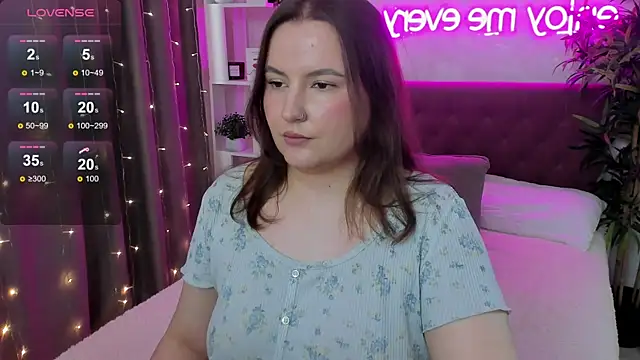 FeralPeach Chat XXX in diretta