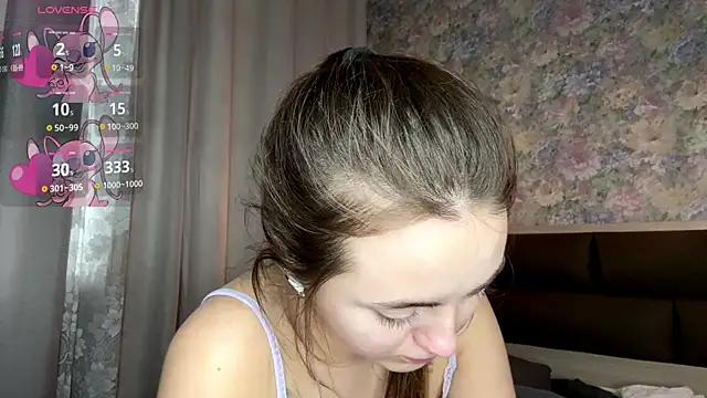 LoraDavi Chat XXX live