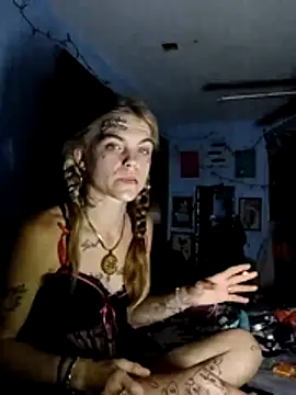 IttyBittyStonie's Webcam Show