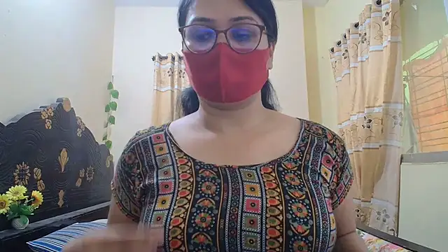 Chat +18 de Elena_cruz5 ao vivo