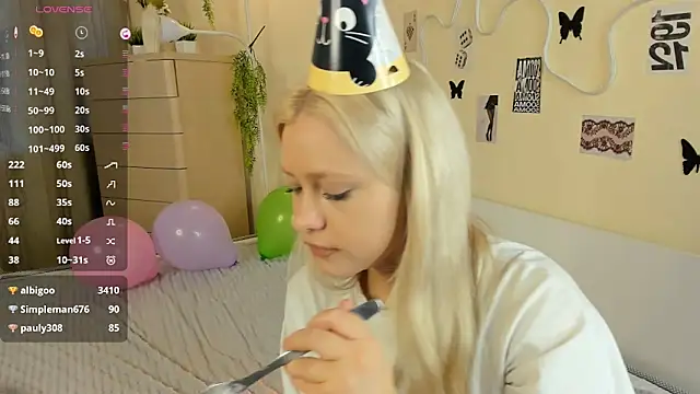 MidnightPoise – Naživo XXX chat