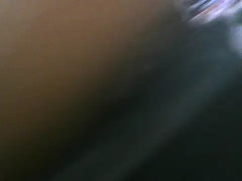 Chat +18 de desi_llund ao vivo